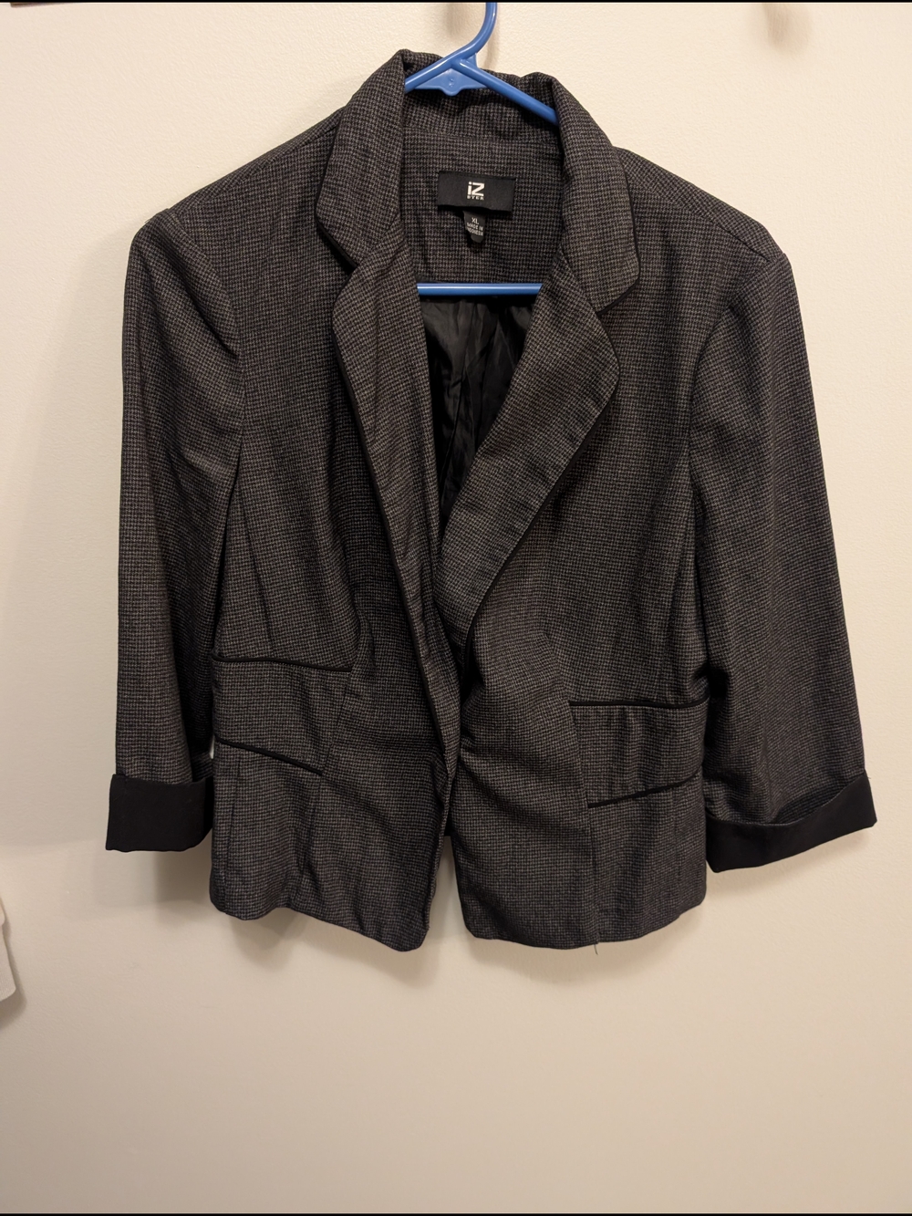 Iz Byer Gray Houndstooth Semi-Cropped Blazer and Pants